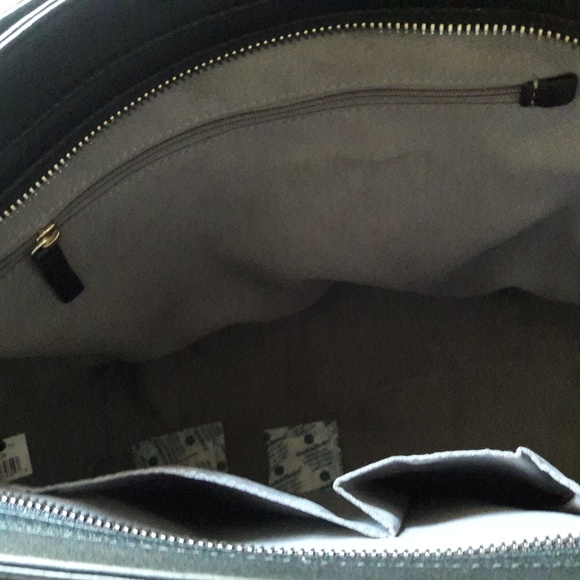 NWT VINCE CAMUTO GROUP RETA LEOPARD SMALL TOTE BAG - Picture 7 of 7